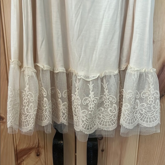 Elegant Cream Lace Trim slip dress - Picture 2 of 4